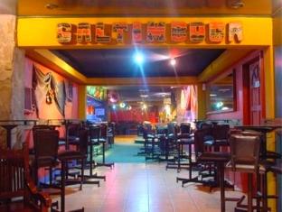 Saltimboca Tourist In Otel Bacolod Dış mekan fotoğraf